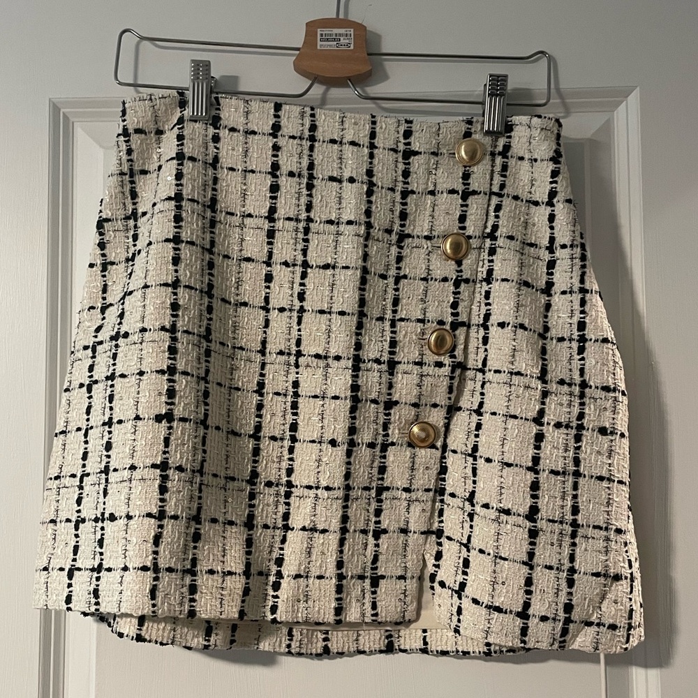 Women’s Tweed Skirt
